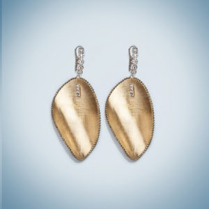 Earrings  in 18kt gold and diamonds.Luxury Collaction.Designer Gabriela Rigamonti