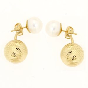 Orecchini perle in oro 14kt diamantato con perla di fiume.Designer Gabriela Rigamonti